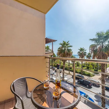 Amazing Beachfront Oasis Durrës